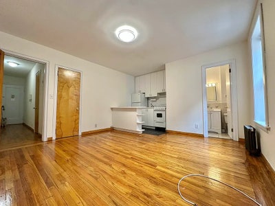 Charming studio in UWS Main Photo