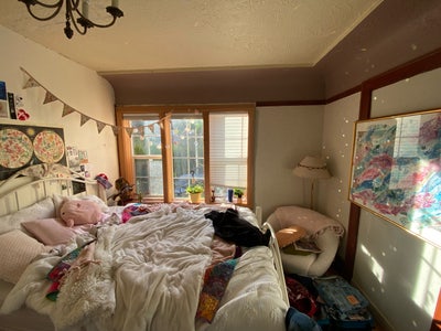 Summer Housing in Udistrict  Main Photo