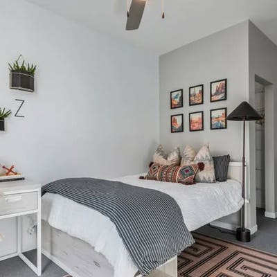 Urbane apartment, 3x3, relet room Main Photo