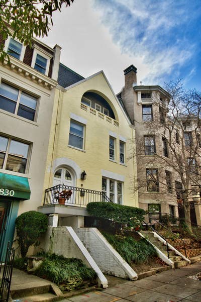 Ideal new home for someone looking for a good comm Main Photo
