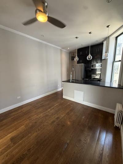#1114 Updated 2 bed/1 bath in the coveted East Vil Main Photo