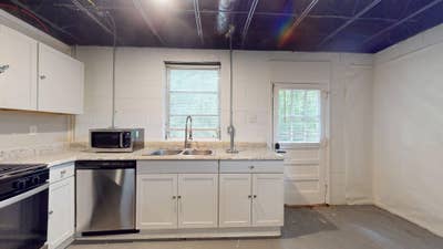  Private Basement Suite w Kitchen & Bath | Near Ai Main Photo