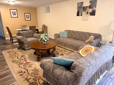 Basment apartment Main Photo