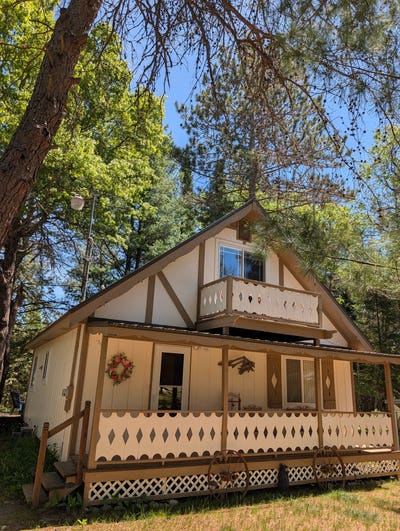 Master Bedroom for rent in Waterfront Chalet Main Photo