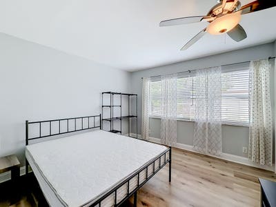 Cozy Room in PlantationFL  Main Photo
