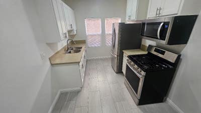1BR is HUGE!  Feels like a 2BR!  Check it out now! Main Photo