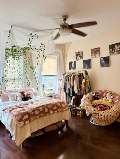 Summer Sublet- Jamaica Plain- All Female- June~Aug Main Photo