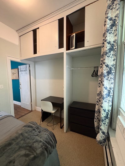 Furnished room Main Photo