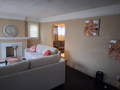 Beautiful Home with Rooms to Rent Main Photo