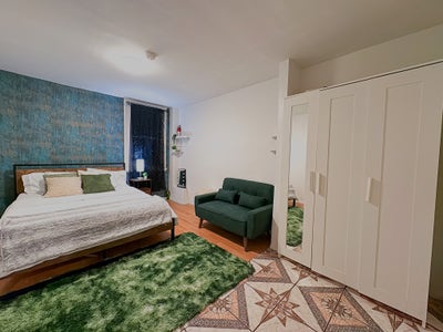 Fully Furnished Room – 30 Min to Manhattan, Near J Main Photo