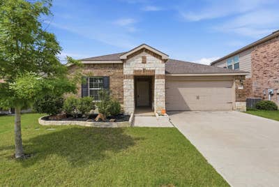 Magnificient rooms in Forney Main Photo