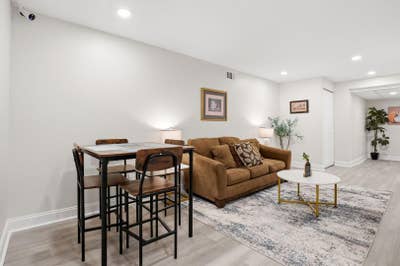  Modern & Spacious Home: Fully Furnished, Comfy Sh Main Photo