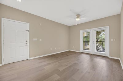 Fully Renovated 1BR Condo | Covered Parking | Reso Main Photo