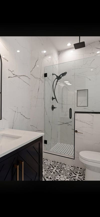 Luxury Main_Floor Bedroom + Private Bath | 3 Min D Main Photo