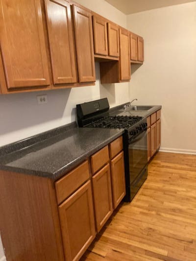 Spacious 1BD in Hermosa Main Photo