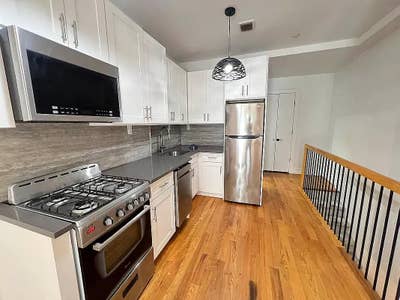 Renovated duplex full apartment available July 1 Main Photo