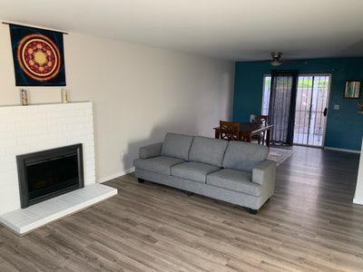 Room for rent in peaceful Home Main Photo