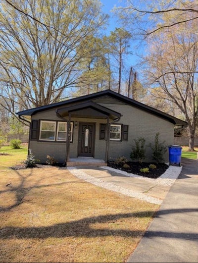 Modern Charm just 10 minutes away UNC Chapel Hill Main Photo