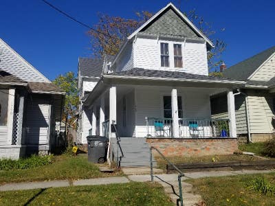 Furnished Room for rent two story home Main Photo