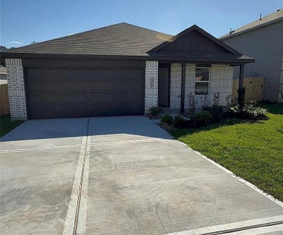 Spacious Open Home Main Photo