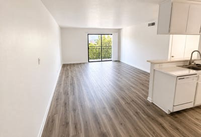 1 bed 1 bath_ 2 weeks free  Main Photo