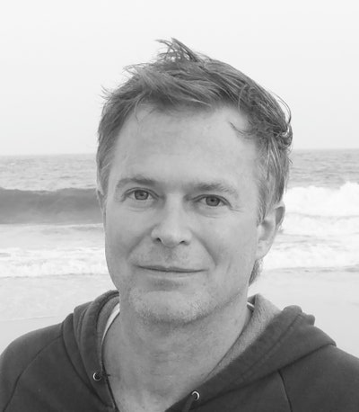 Middle-age social impact/filmmaker seeks room Main Photo