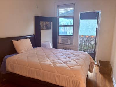 Book your room in Astoria ➰ June 12-17📍 Main Photo