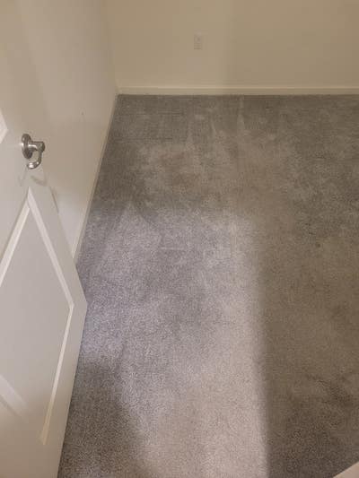 Single Room with Shared Bathroom Main Photo