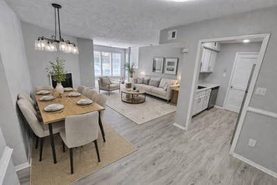 2 bedroom shared space 1 room available Main Photo