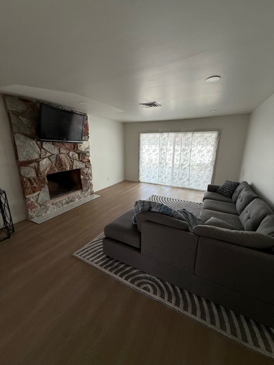 Gorgeous room and house for rent.  Main Photo