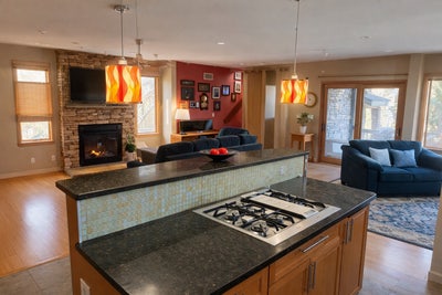 Lakefront Suite – Private Entry & Bath Main Photo
