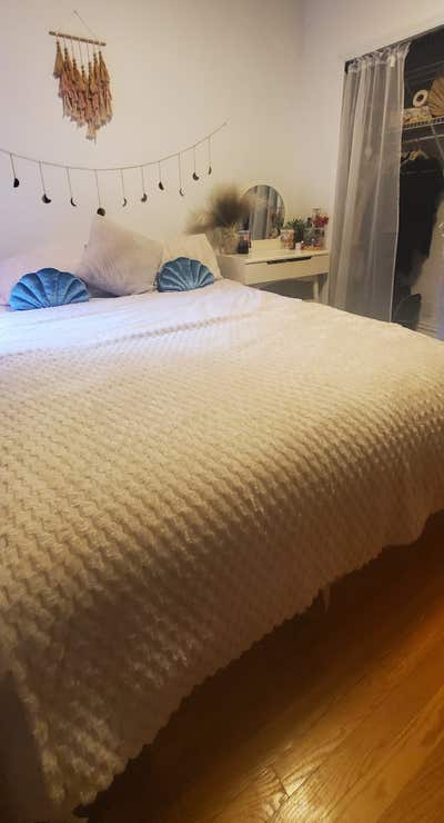 Room for rent in Astoria 3 Bedroom Main Photo