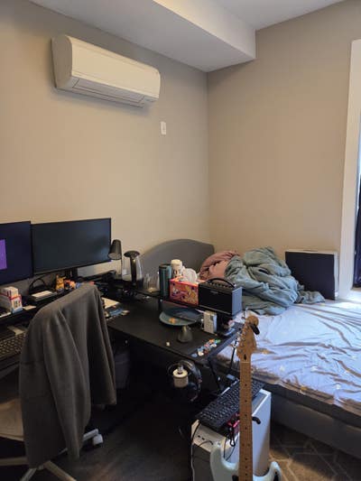 3rd roommate wanted by parkside q stop Main Photo