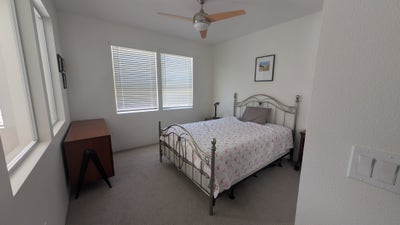 Private room and bath in Midtown Main Photo