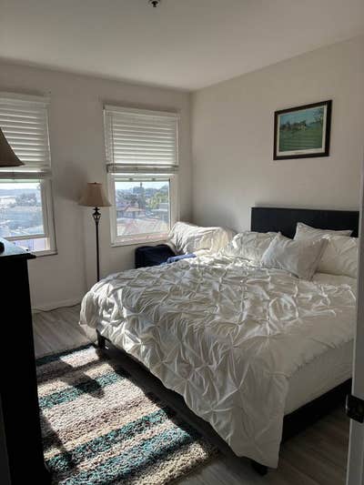 Private Bedroom, Bathroom in a 2-Story Condo VIEWS Main Photo