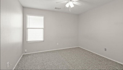 Room for rent in furnished house Main Photo