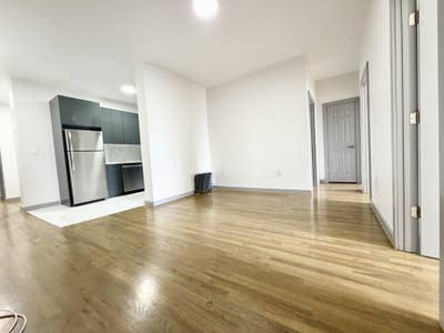 ✨ Modern 6BR 2BTH w/ Laundry – Great for Roommates Main Photo