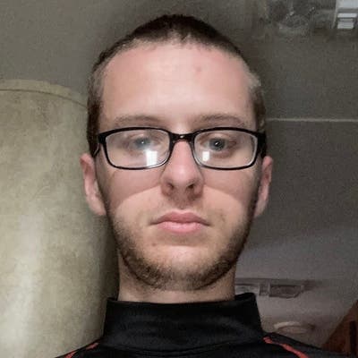 Professional Male seeks a small or large room Main Photo