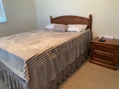 Private furnished room with utilities included Main Photo