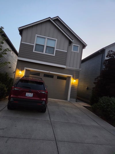 Cute Quiet Townhouse Main Photo