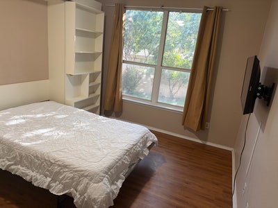 Room for rent Main Photo