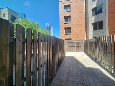 Furnished micro-studio with HUGE private terrace Main Photo