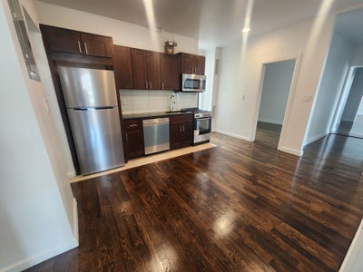 Large rooms steps from #1 Train at 156th/Broadway Main Photo