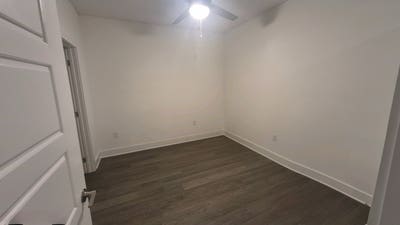 Spacious and Clean Southend Room Available 7/1 Main Photo