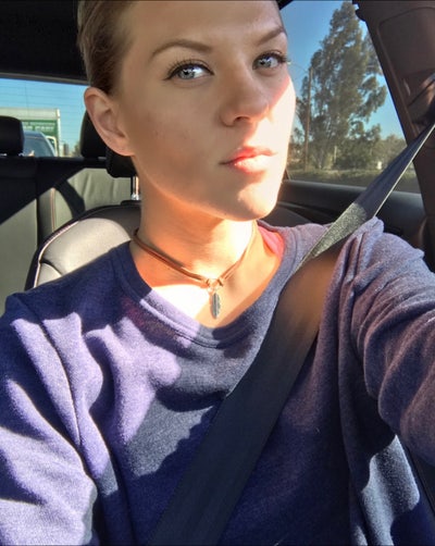 Female looking for a room in LA or San Diego Main Photo