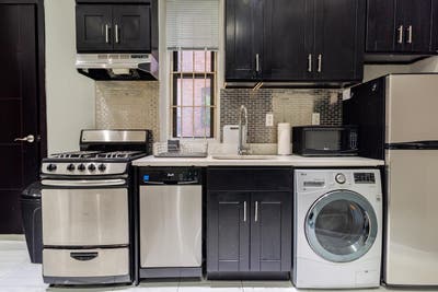 Room in Upper West Side on a flexible lease Main Photo