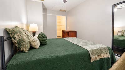 🚨Spacious Room Available🚨  Elevated Rooms Decatu Main Photo