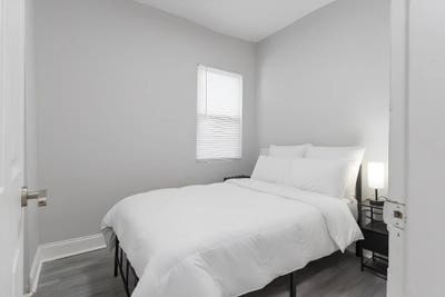Urban Vibes on Harlem Ave | Newly‑Renovated Gorge Main Photo