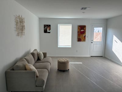 First Month  off. Brand New Home 3 bathrooms. Clos Main Photo