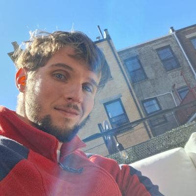 Literature PhD looking for apartment-share Main Photo